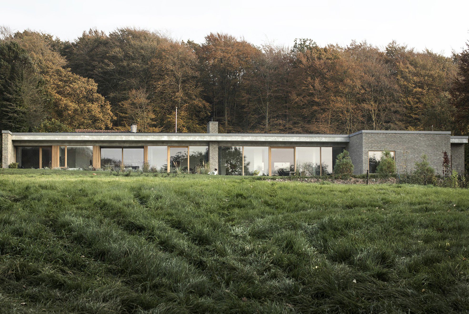 Horisontalt billede af bygningen