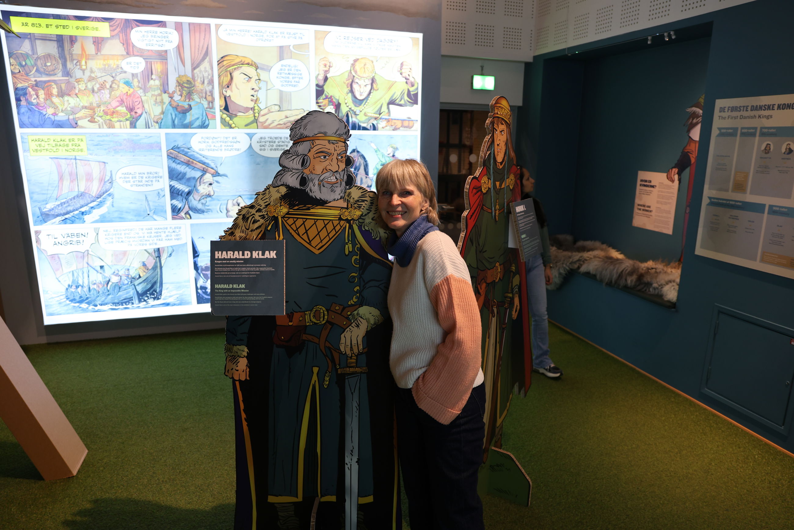 Charlotte Samson ved udstillingen i Spinderihallerne - elevintroduktionen 2025