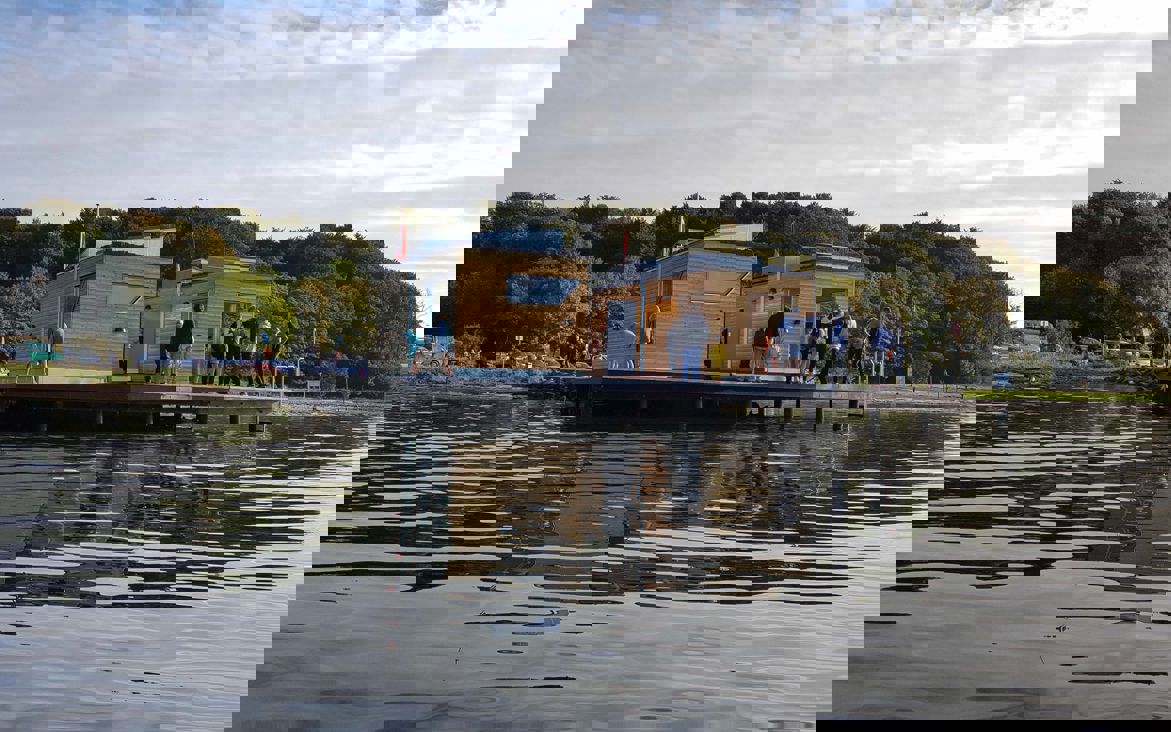 Tirsbæk Vinterbad set fra vandsiden