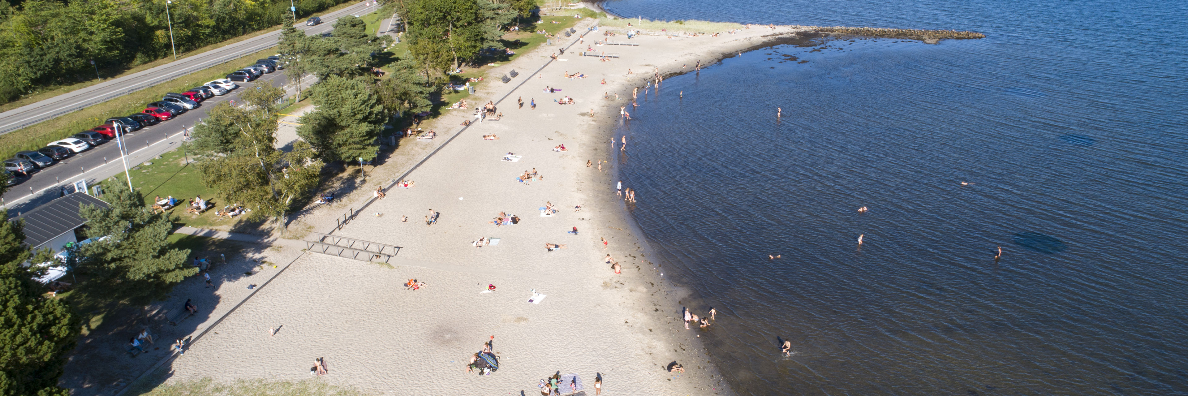 Albuen Strand fra oven
