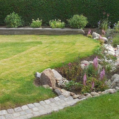 Eksempel på regnbed i haven